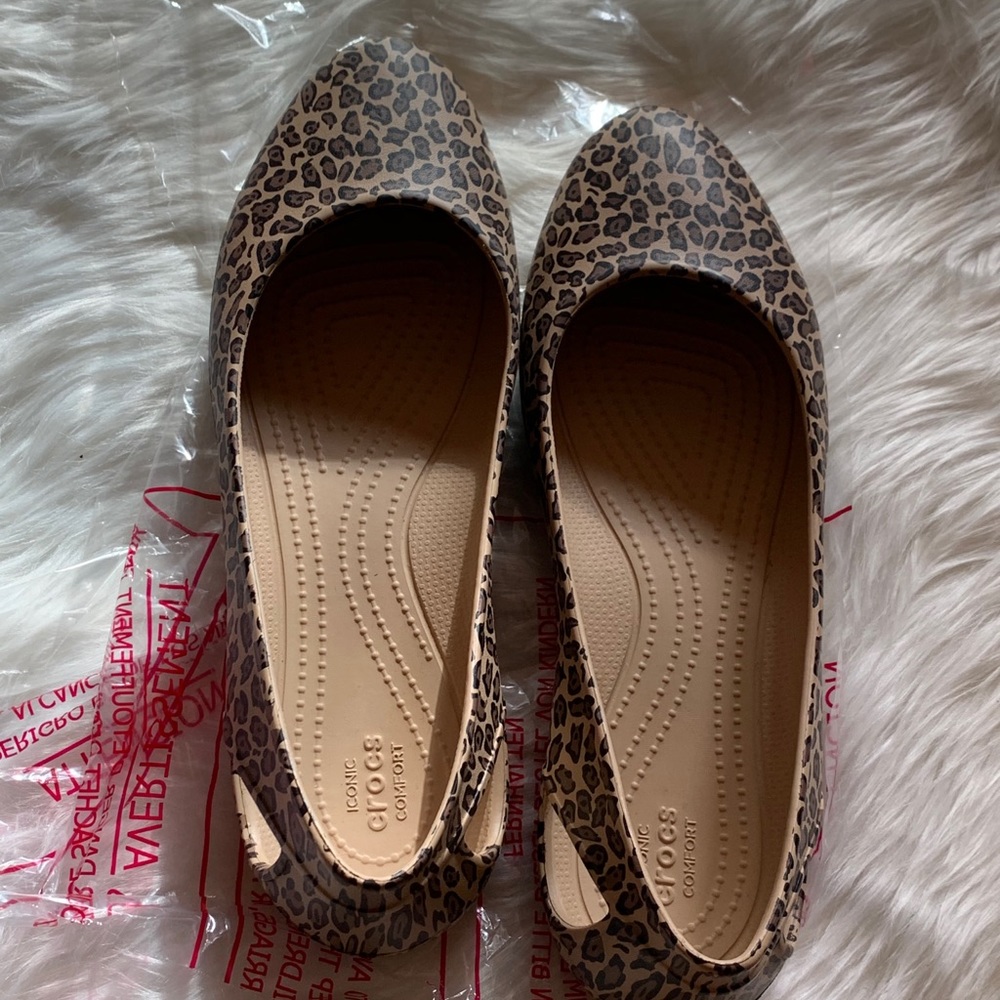 Women’s Crocs Size 10 Animal Print - like new!